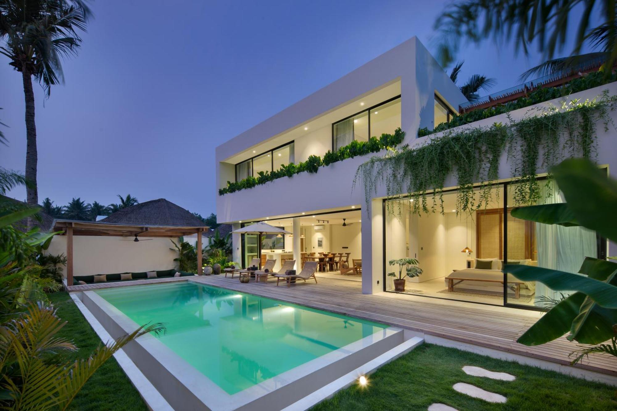 Tias Hotel 4*