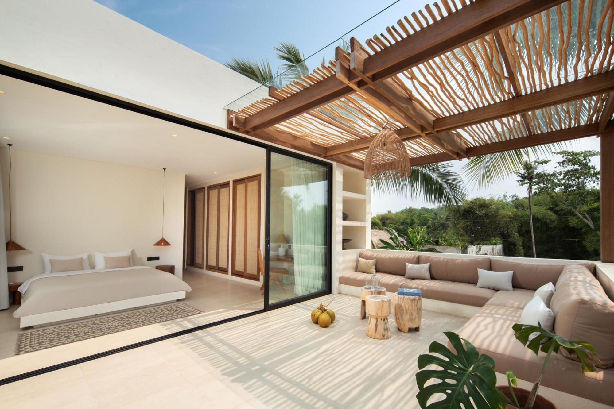 Tias Hotel 4*