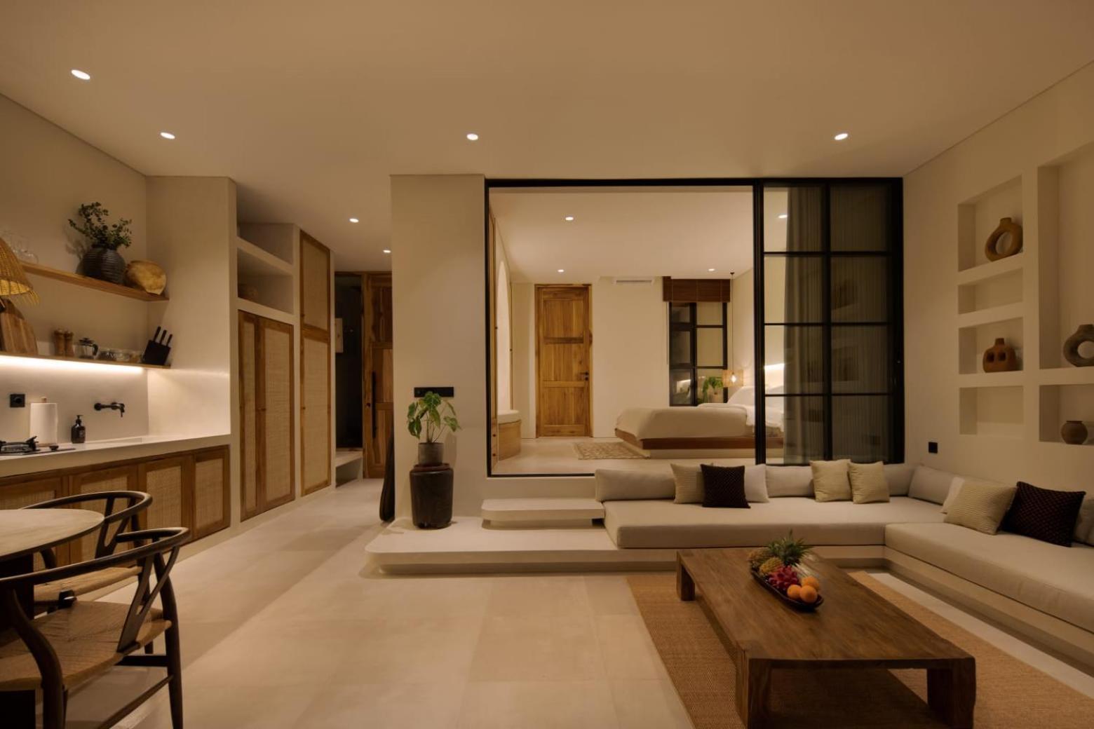Tias Hotel 4*